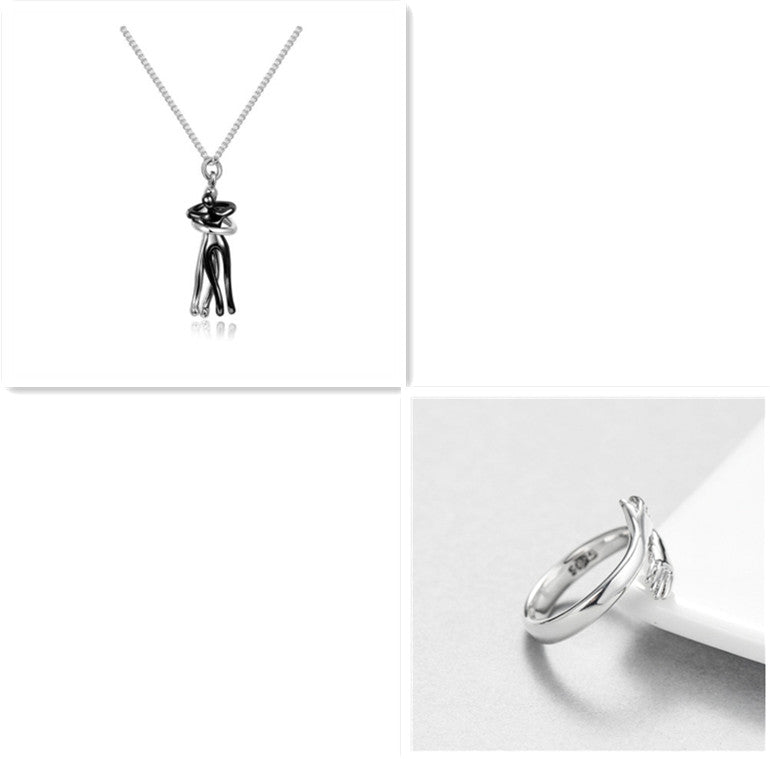 Romantic Hug Couple Necklace