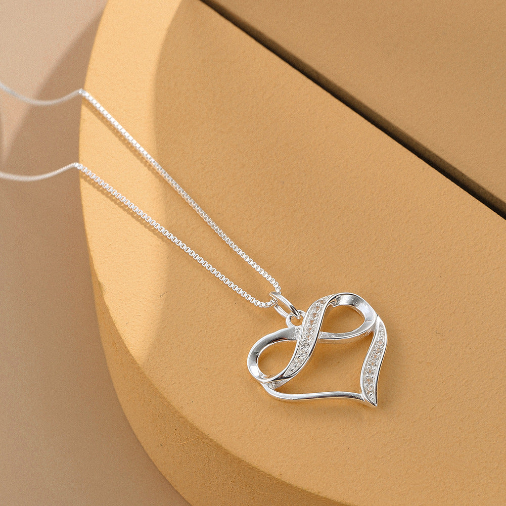 Luxury Heart Pendant Necklace