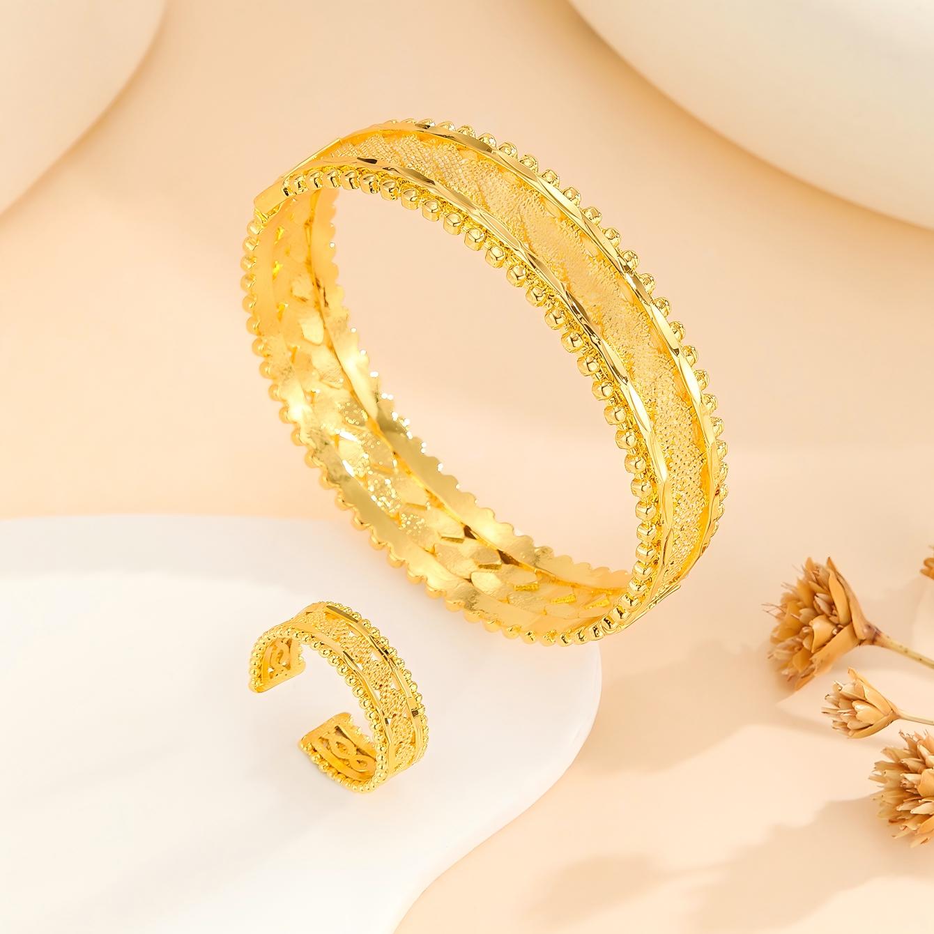 Minimal Gold Bracelet