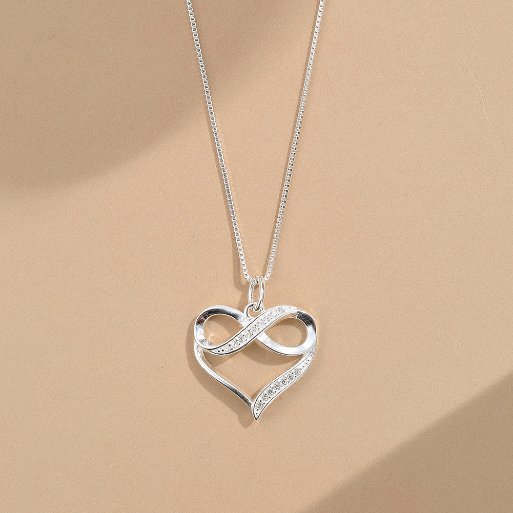 Luxury Heart Pendant Necklace