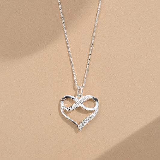 Luxury Heart Pendant Necklace
